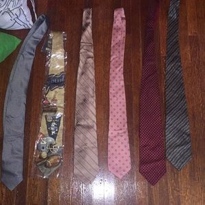 Set of ties different brands in good condition